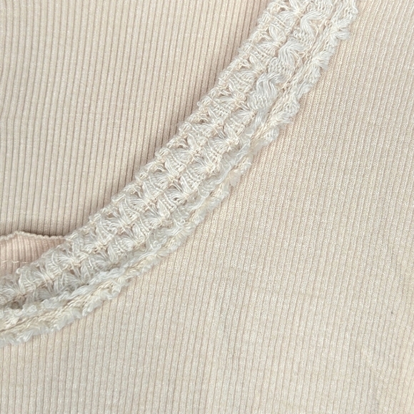POL Womens Boho Ribbed Crochet Trim Contrast Racerback Tank Top Size Large - Picture 6 of 6